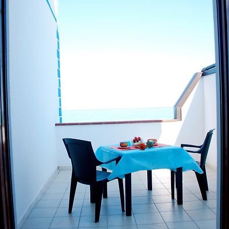 In Riva Al Mare B&B Capo d'Orlando Exterior photo